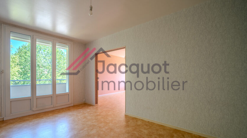 Appartements - APPARTEMENT – LONS LE SAUNIER – Réf : 4056 - Lons le Saunier