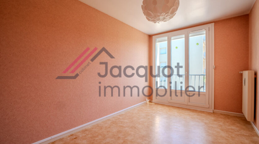 Appartements - APPARTEMENT – LONS LE SAUNIER – Réf : 4056 - Lons le Saunier