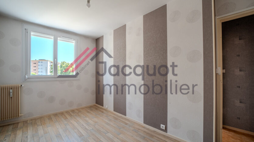 Appartements - APPARTEMENT – LONS LE SAUNIER – Réf : 4056 - Lons le Saunier